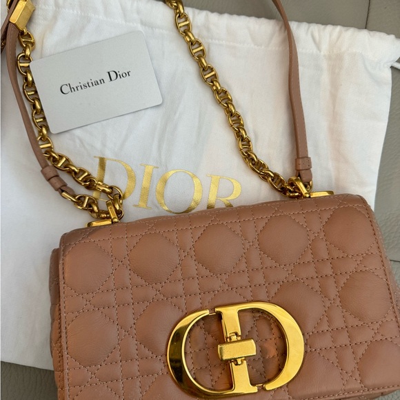 Medium Dior Caro Bag powder pink. - Picture 2 of 14